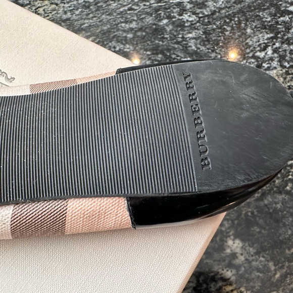 Burberry Black and Check Stretch Ballet Flats. 37 - Picture 6 of 8